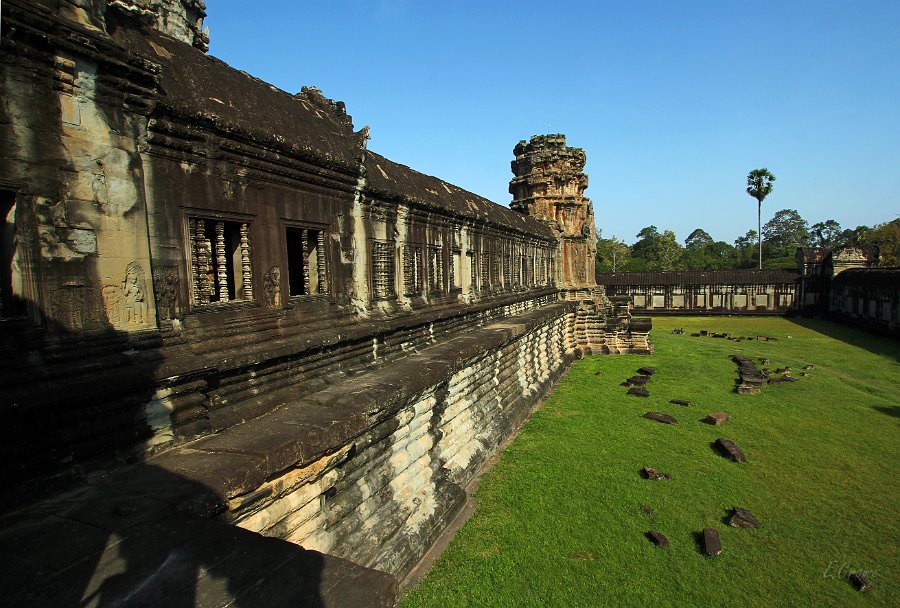 IMG_1381.JPG - Tempelmauer Ankor Wat