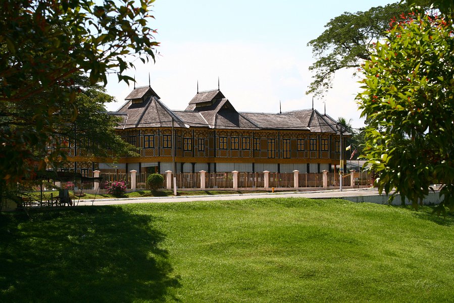 IMG_0697_400.JPG - Istana Kenengan in Kuala Kangsar