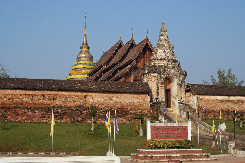 IMG_4779.JPG - Wat Phra That Lampang Luang